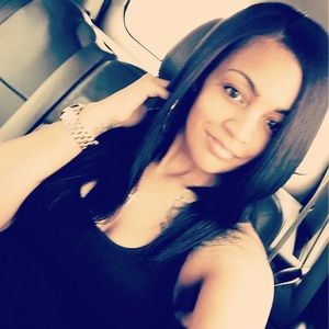 Meet your Posher, Anjelica